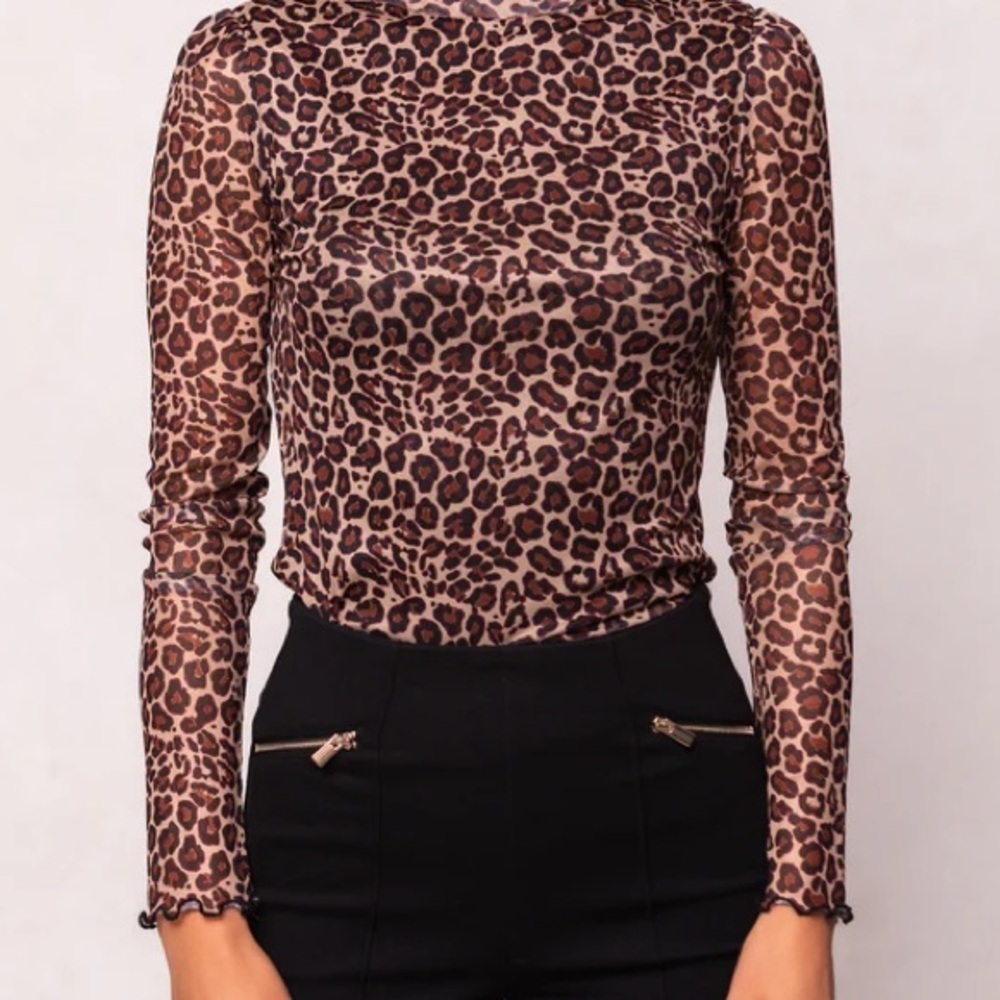 Leopard Print Long Sleeve Top